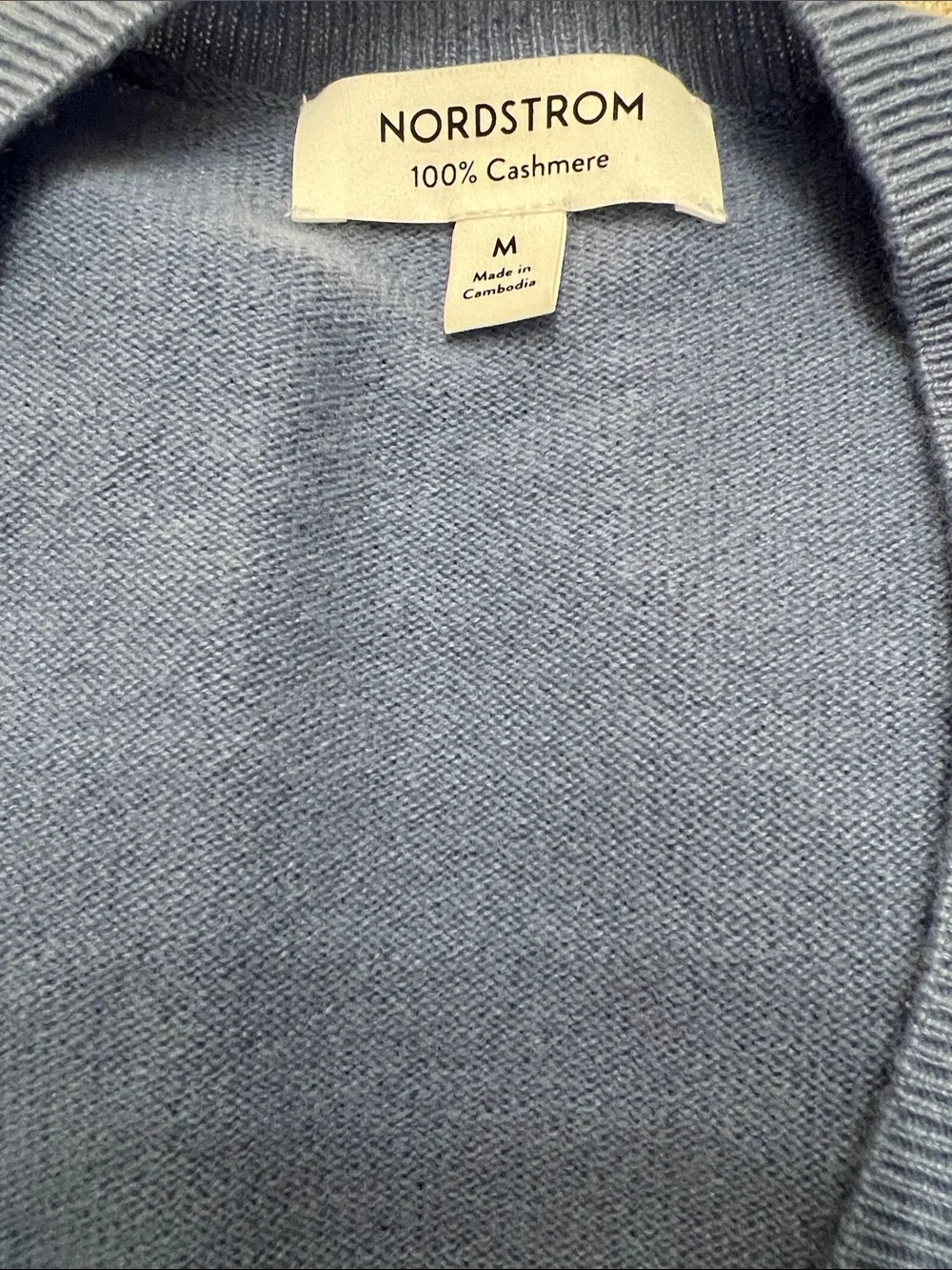 ❤️ Nordstrom Women’s V-Neck Cashmere Sweater in Light Blue
